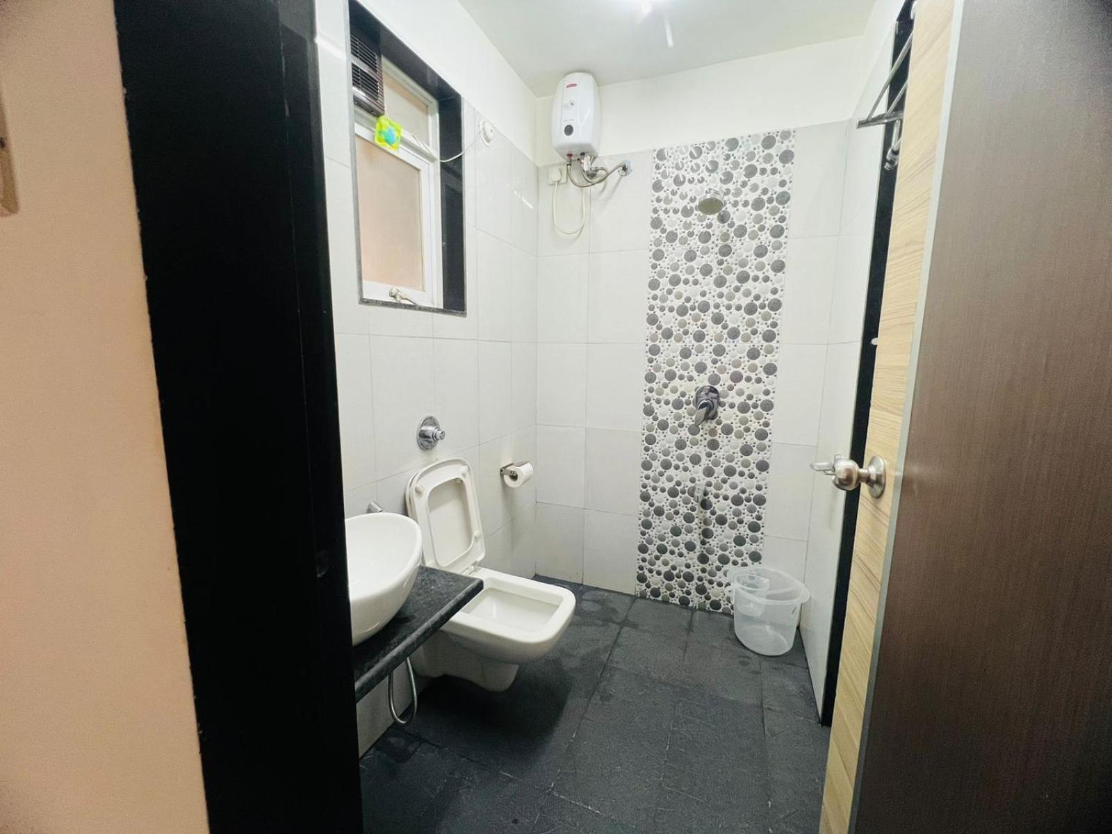 Luna Spaces- Near Mumbai International Airport Экстерьер фото